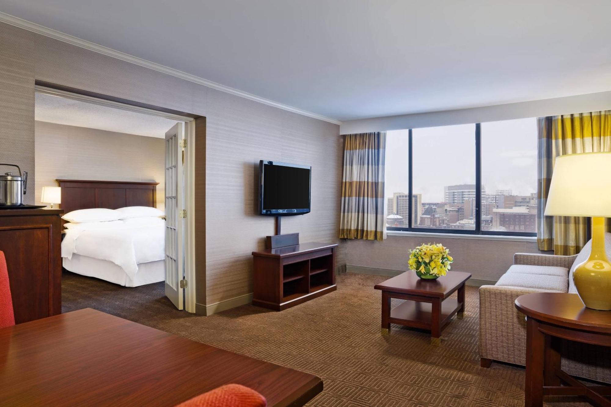 Sheraton Philadelphia University City Hotel Exterior photo